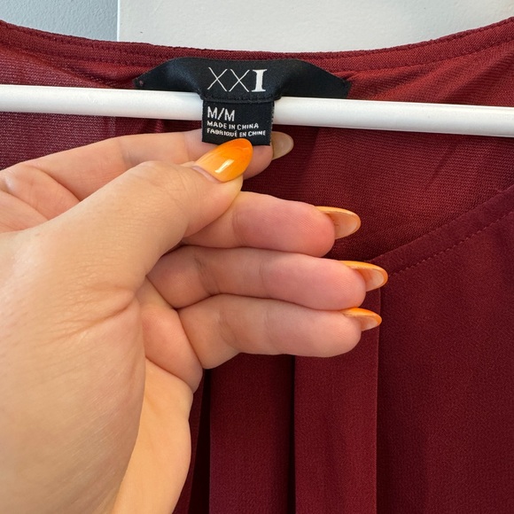 Burgundy Flowy Cocktail Dress - Picture 3 of 4